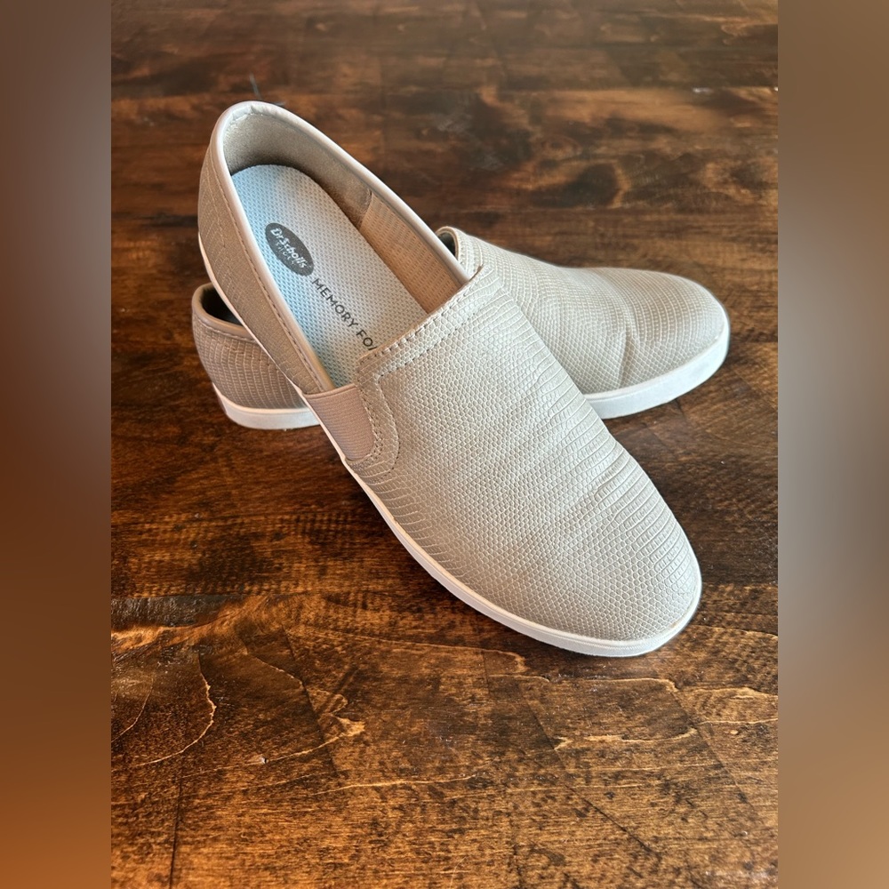 Dr Scholl’s memory foam slip on shoes